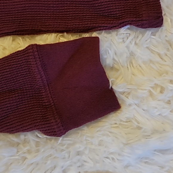 Boys long sleeve shirt, Size 5T, Old Navy - Picture 3 of 6